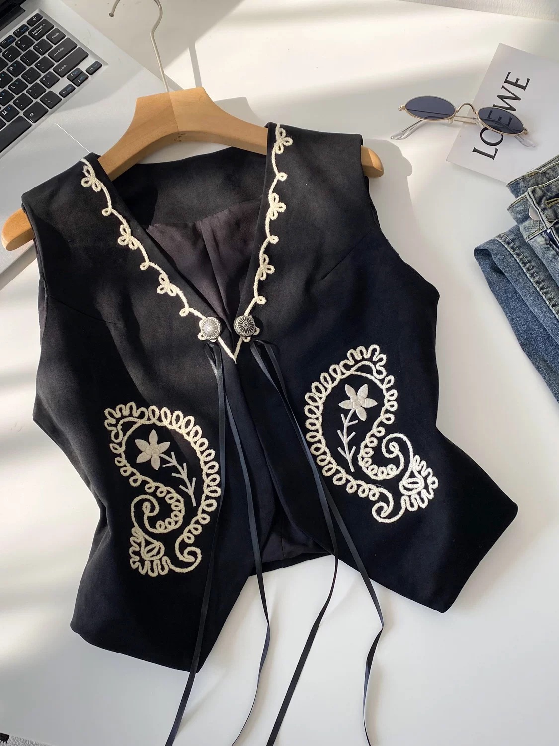 Royal lady waist coat COA173 images